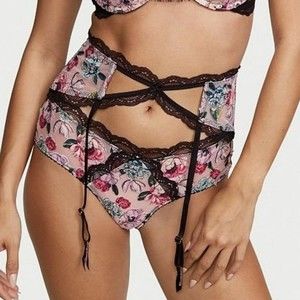 NWT | Victoria's Secret | Wild Roses Garter Belt | Size M/L